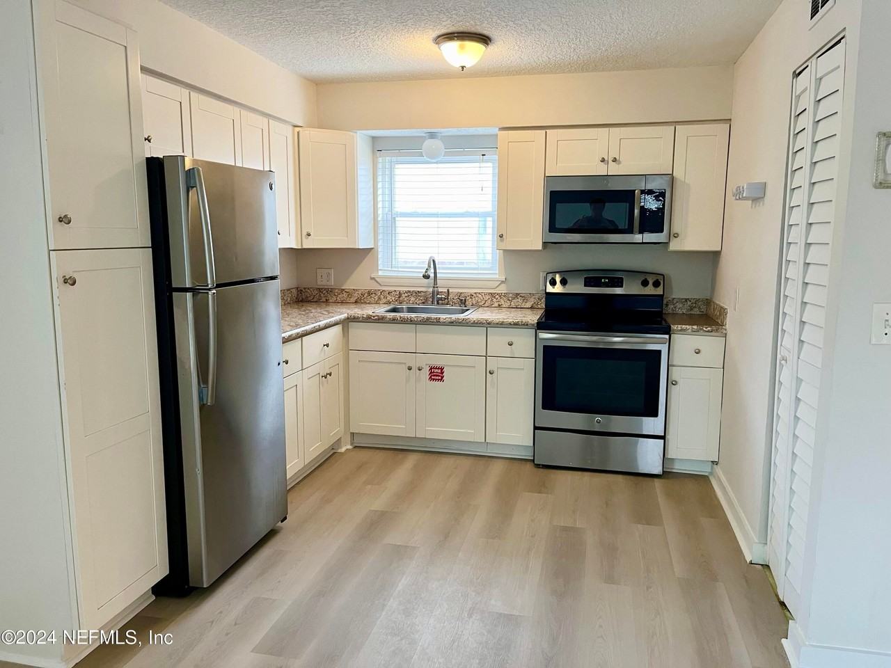 2nd Street Cir - Photo 4 of 14