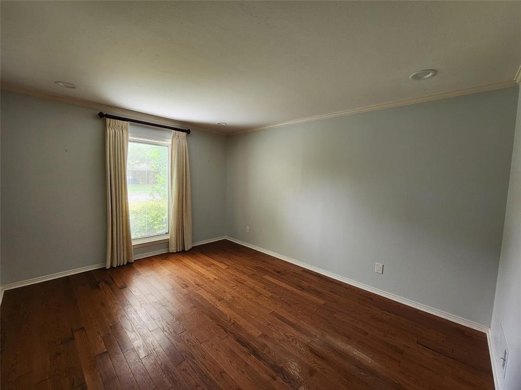 7747 La Bolsa Dr - Photo 3 of 8