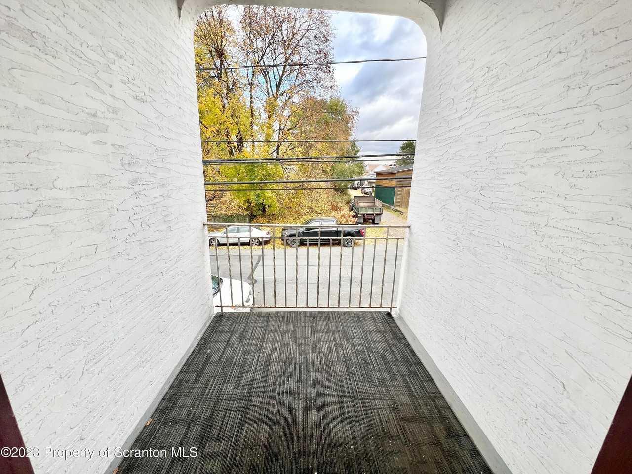 534 Cherry St - Photo 7 of 8