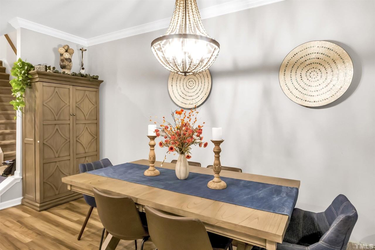 1204 Southpoint Trl - Photo 2 of 17