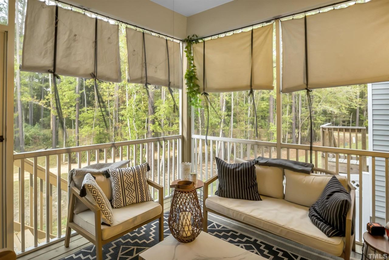 1204 Southpoint Trl - Photo 4 of 17