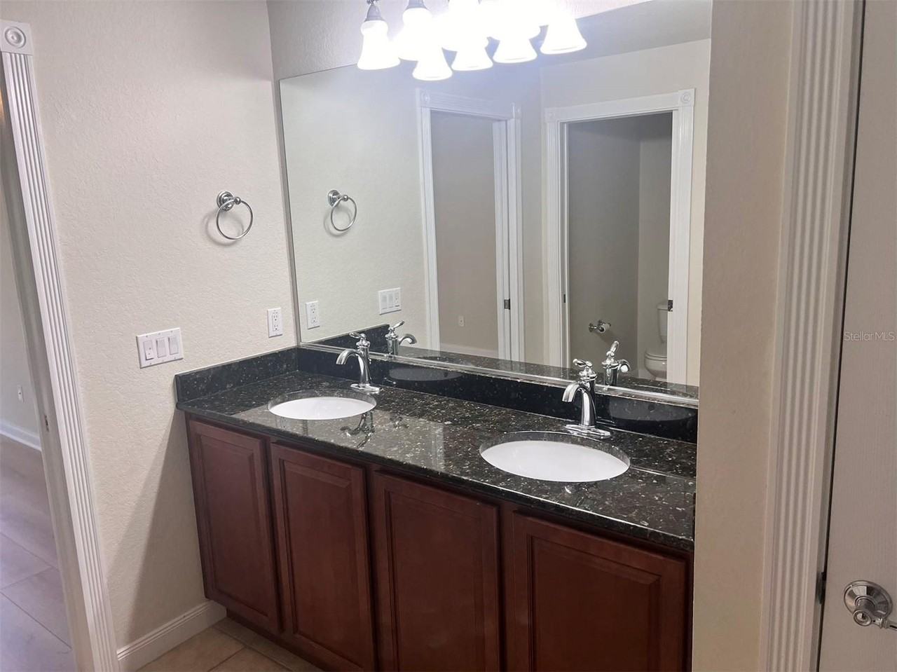 12055 Modena Lane - Photo 5 of 24