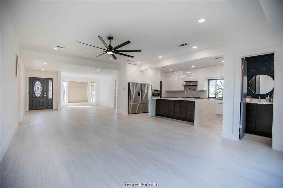 12110 Attlee Dr - Photo 6 of 27