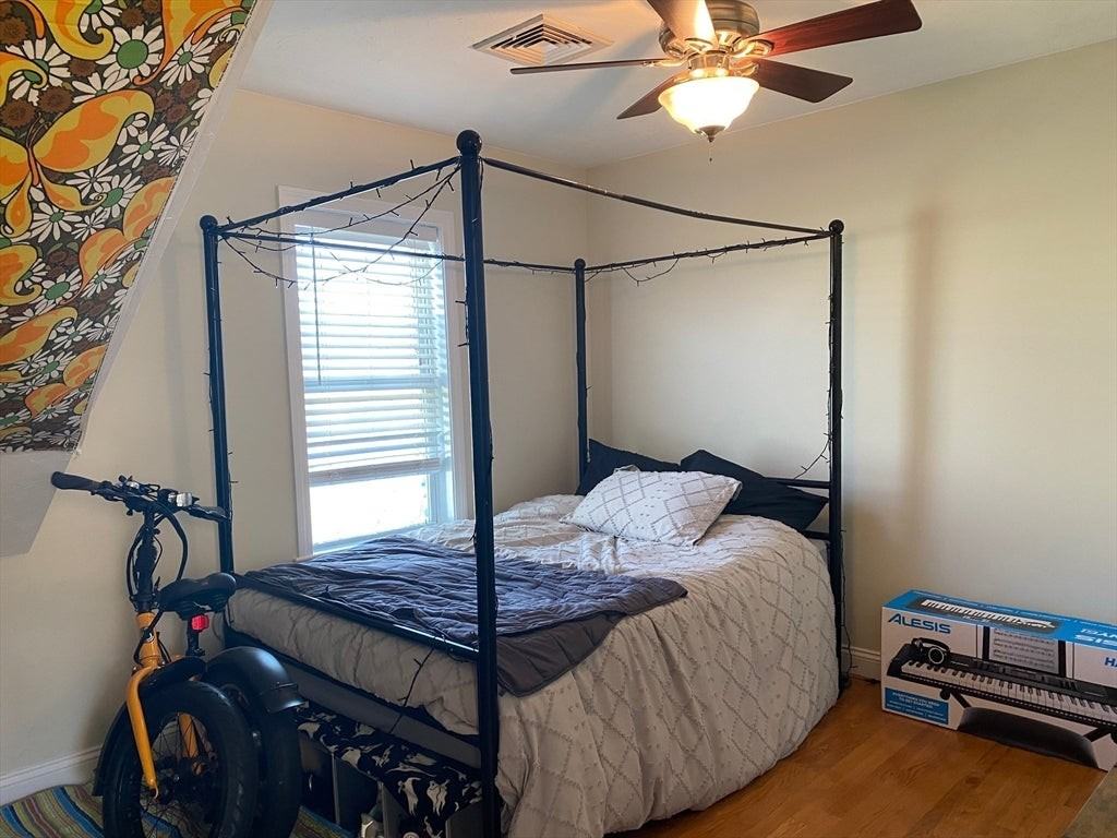 43 Buttonwood St - Photo 7 of 10