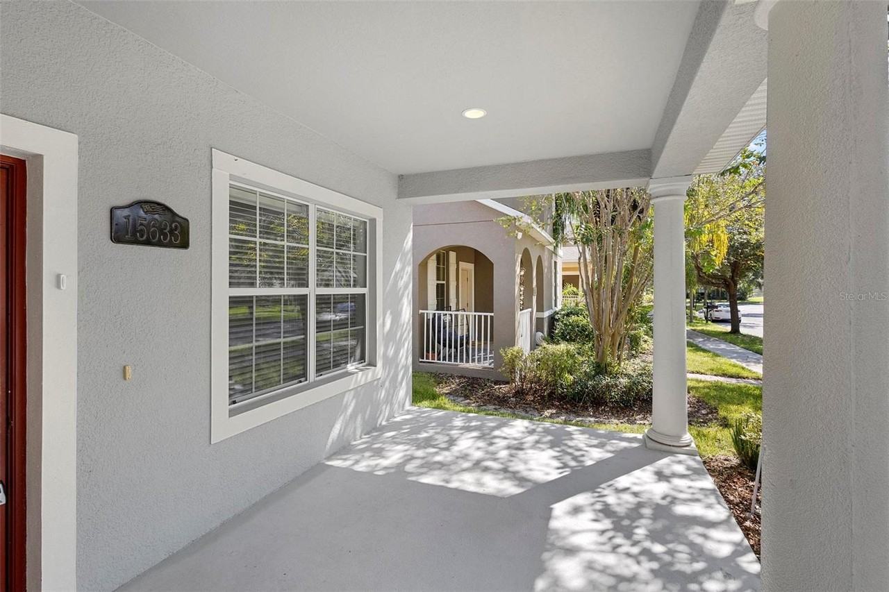 15633 Signature Dr - Photo 4 of 38