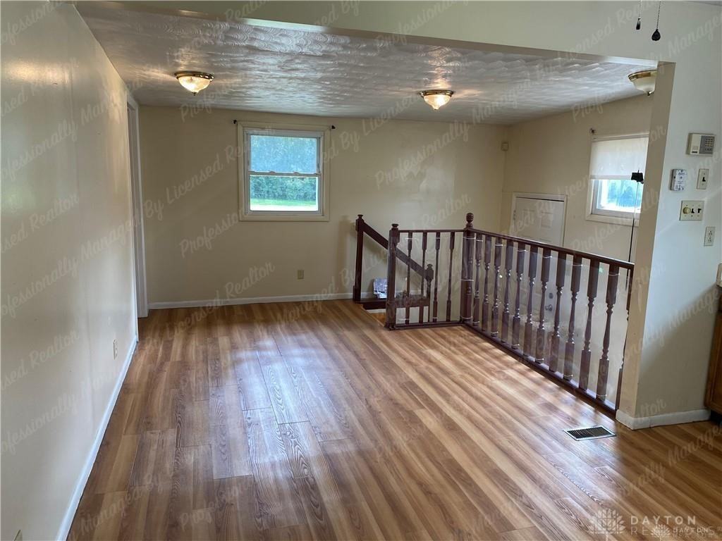 2346 Valley Pike - Photo 2 of 18