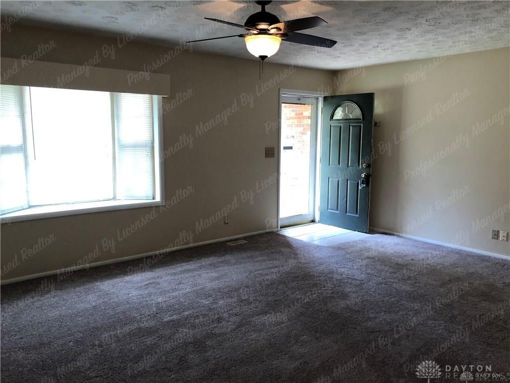 40 Bramblebush Ln - Photo 3 of 23