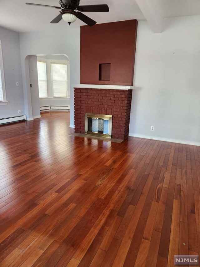 127 Prospect Pl - Photo 3 of 6