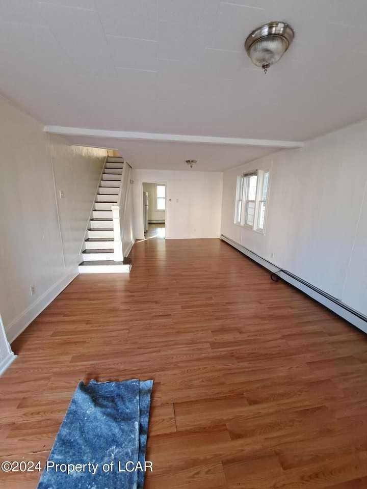 612 N Church St - Photo 2 of 10