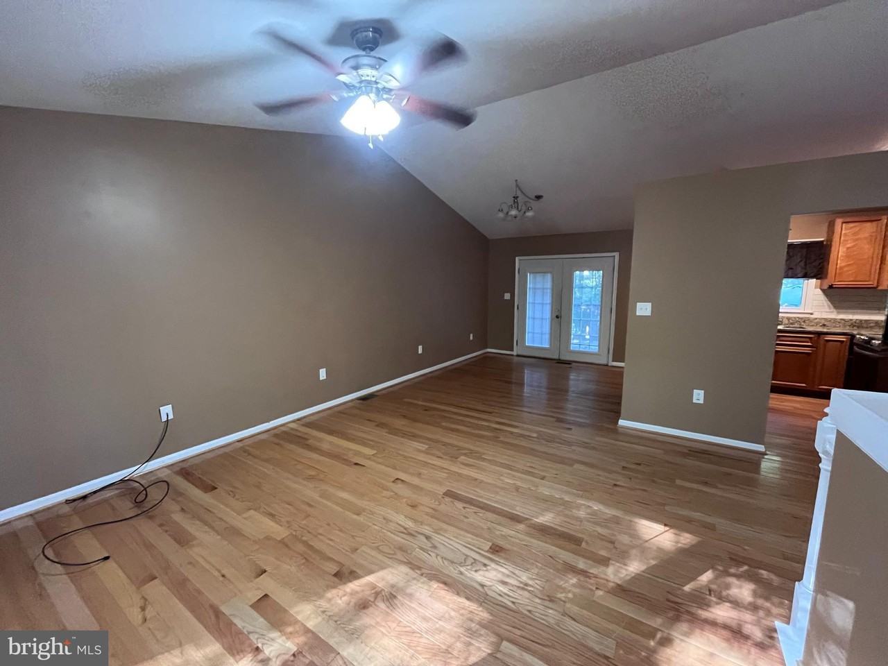 12814 Plantation Dr - Photo 3 of 12