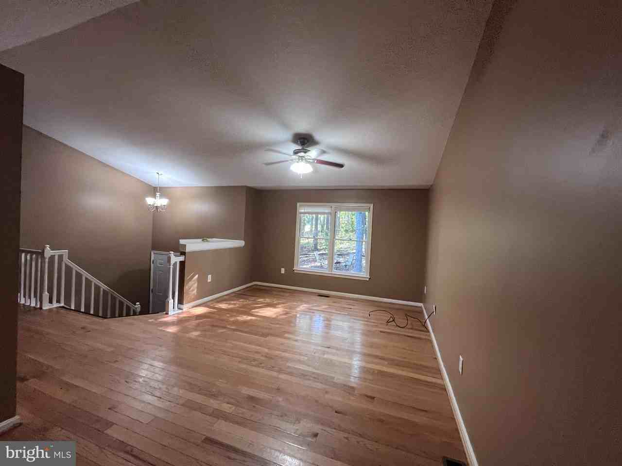 12814 Plantation Dr - Photo 4 of 12