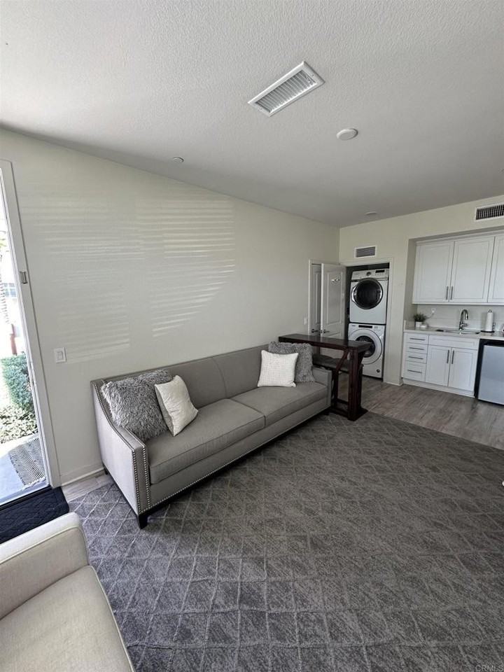 2024 Bravo Loop - Photo 7 of 9