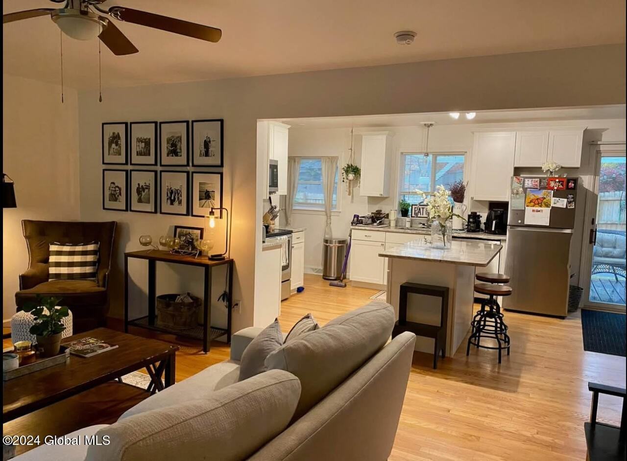 173 Excelsior Ave - Photo 4 of 33