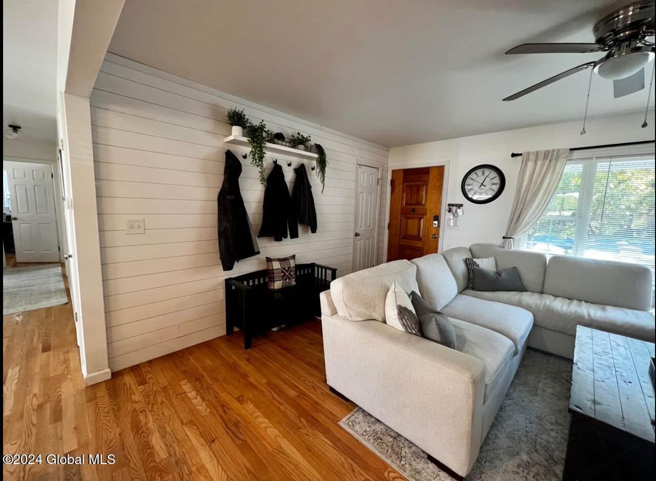 173 Excelsior Ave - Photo 7 of 33