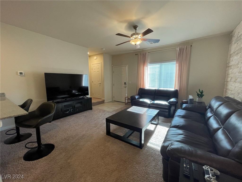 7233 Halo Falls St - Photo 2 of 29