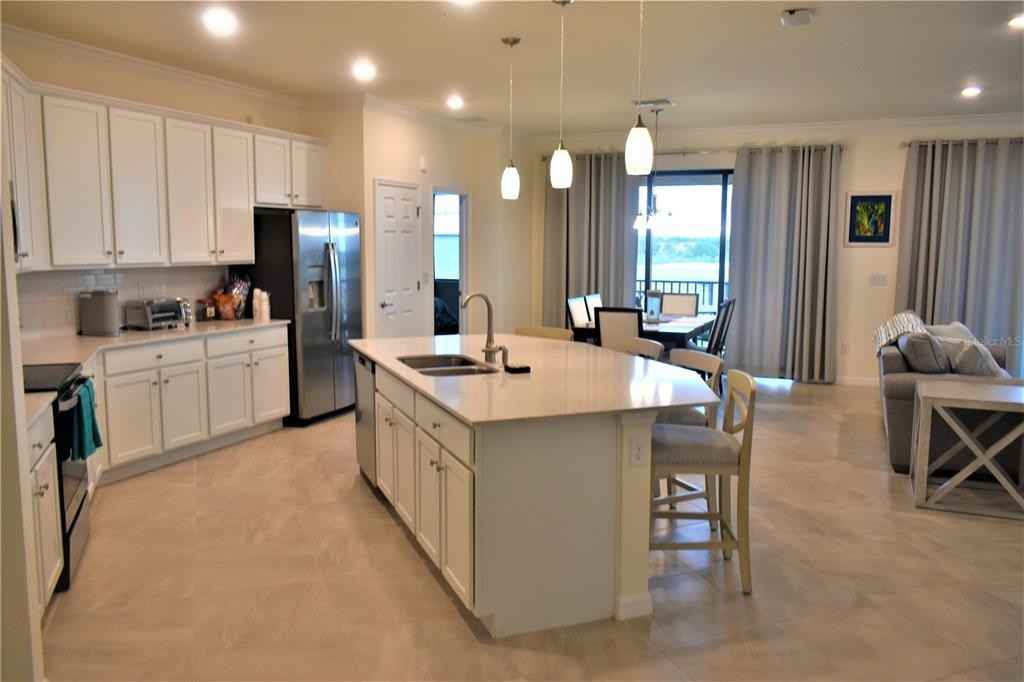 10042 Crooked Creek Dr #203 - Photo 4 of 46