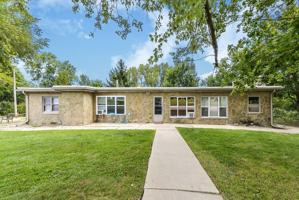 featured image of 7200 Whitmore Lake Rd Apt 4 #Apt 4