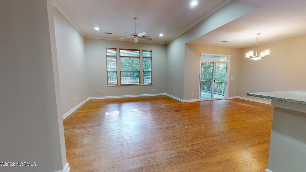 3 Sandhills Pl - Photo 3 of 16