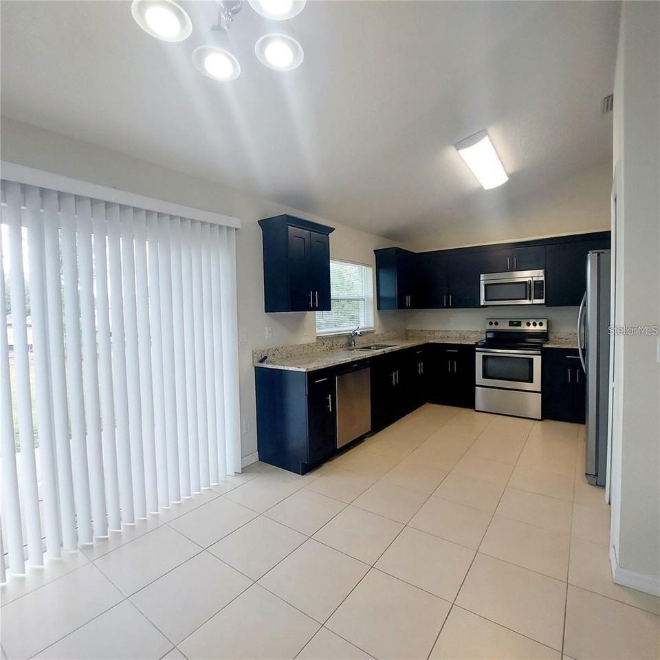 16086 Sw 53rd Ct - Photo 5 of 24