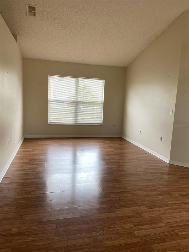 208 Abbotsbury Dr - Photo 6 of 20