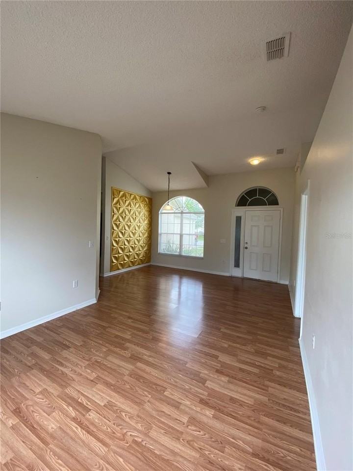 208 Abbotsbury Dr - Photo 7 of 20