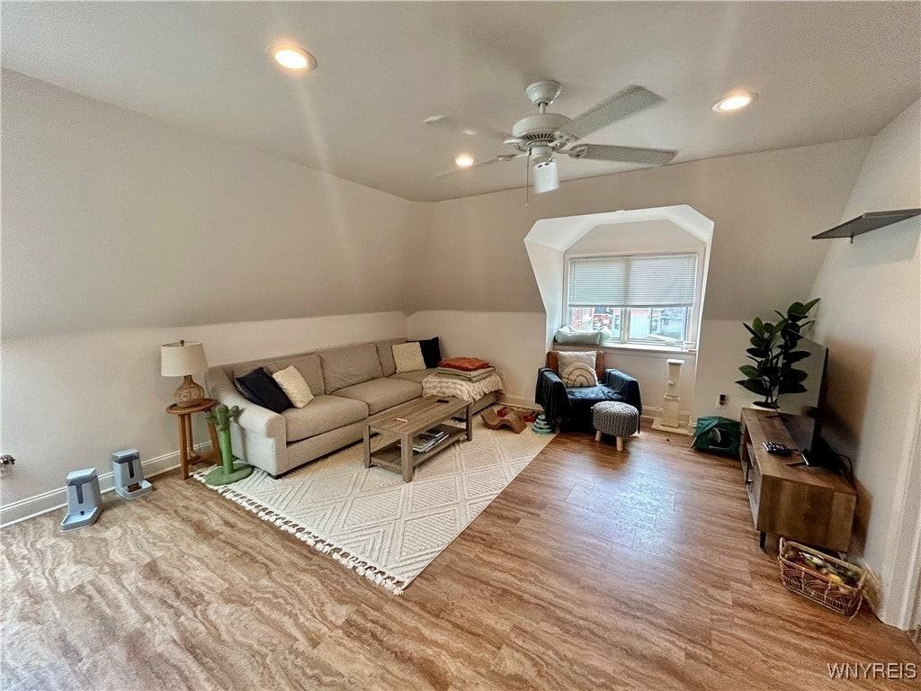 295 Summer St - Photo 6 of 17