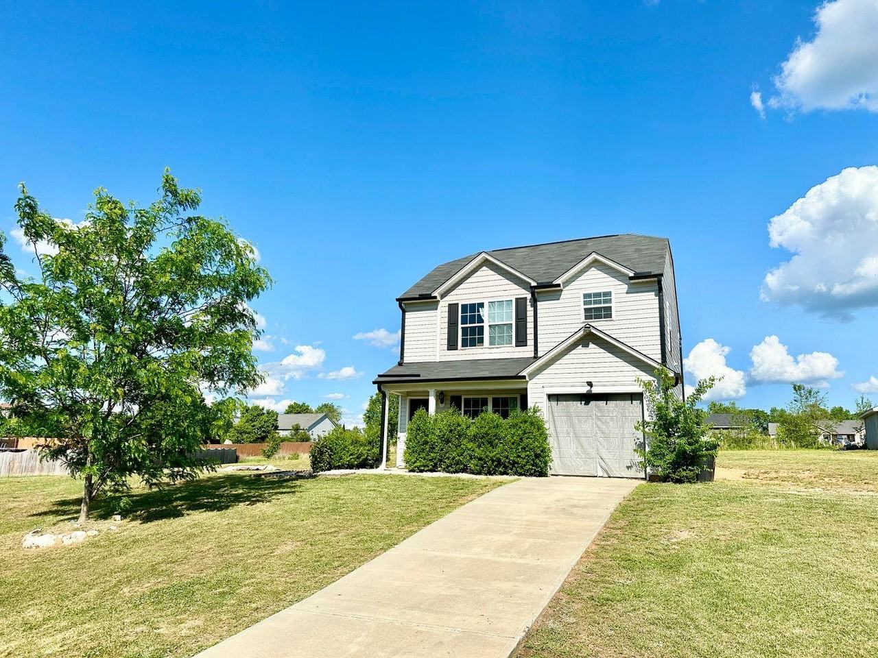 5270 Dipper Dr - Photo 2 of 19