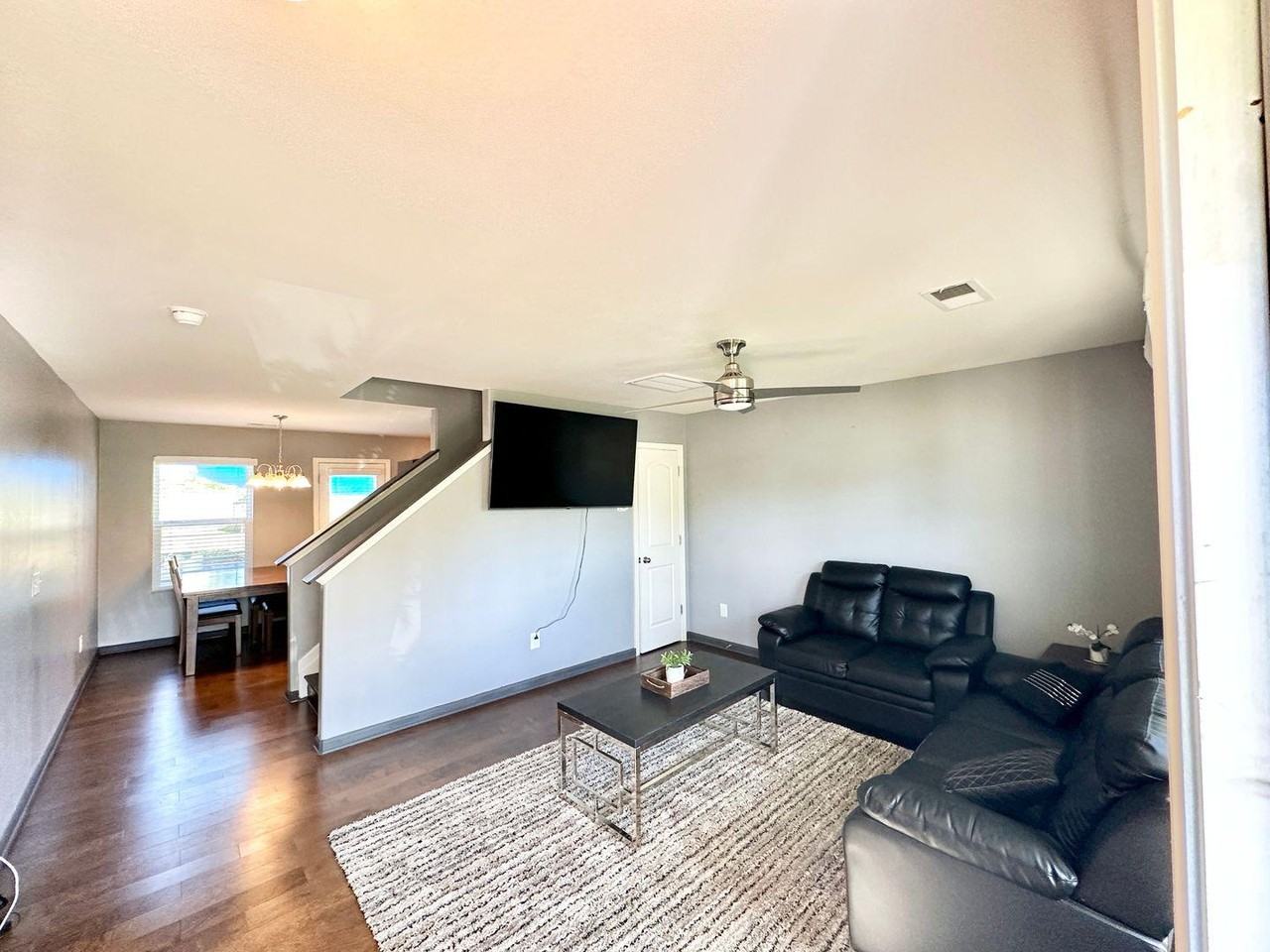 5270 Dipper Dr - Photo 4 of 19