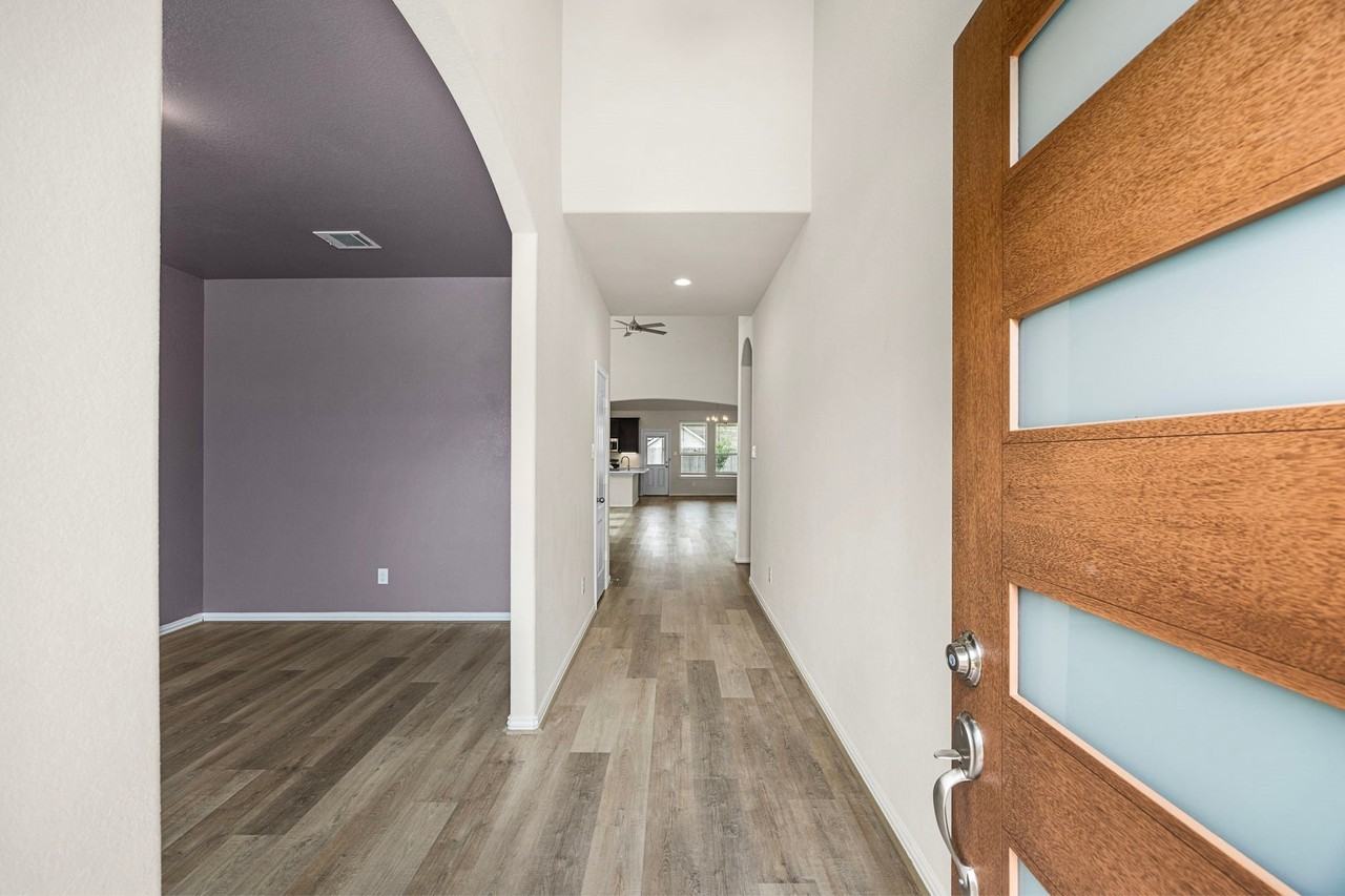 5310 Windy Plantation Dr - Photo 4 of 38