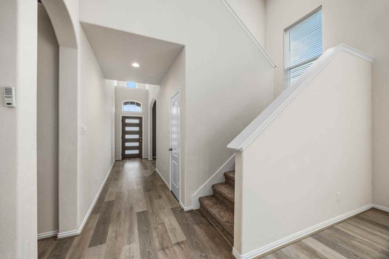 5310 Windy Plantation Dr - Photo 6 of 38