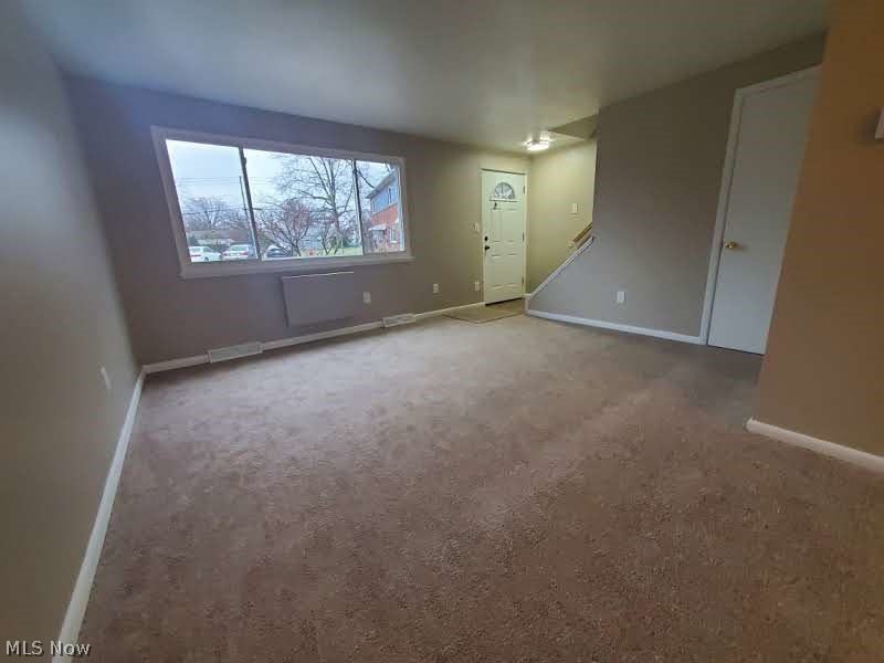 30524 Severn Ln - Photo 3 of 16