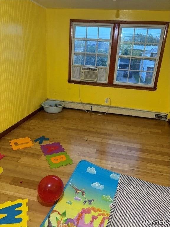 438 Callodine Ave - Photo 3 of 11