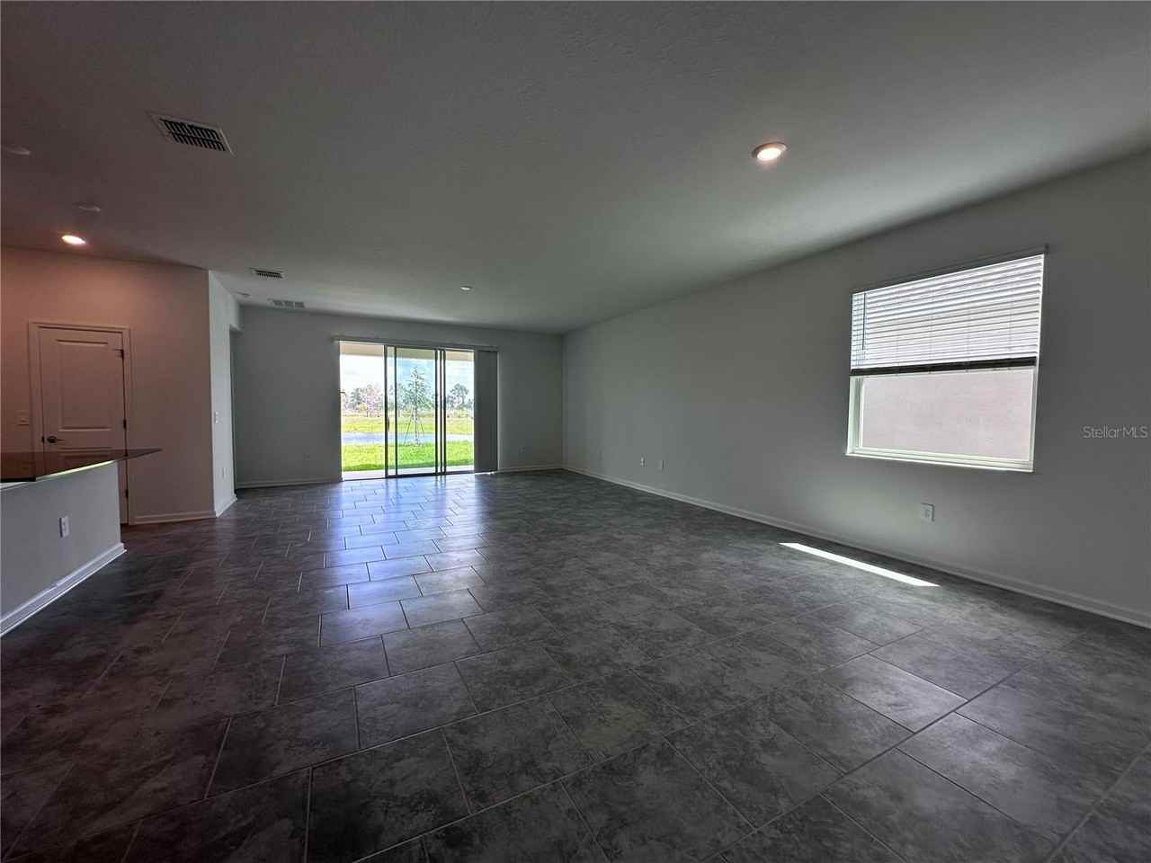 8096 Sayings Drive - Photo 4 of 21