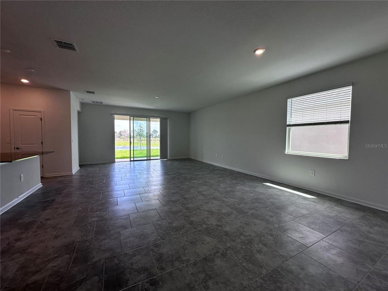 8096 Sayings Drive - Photo 5 of 21