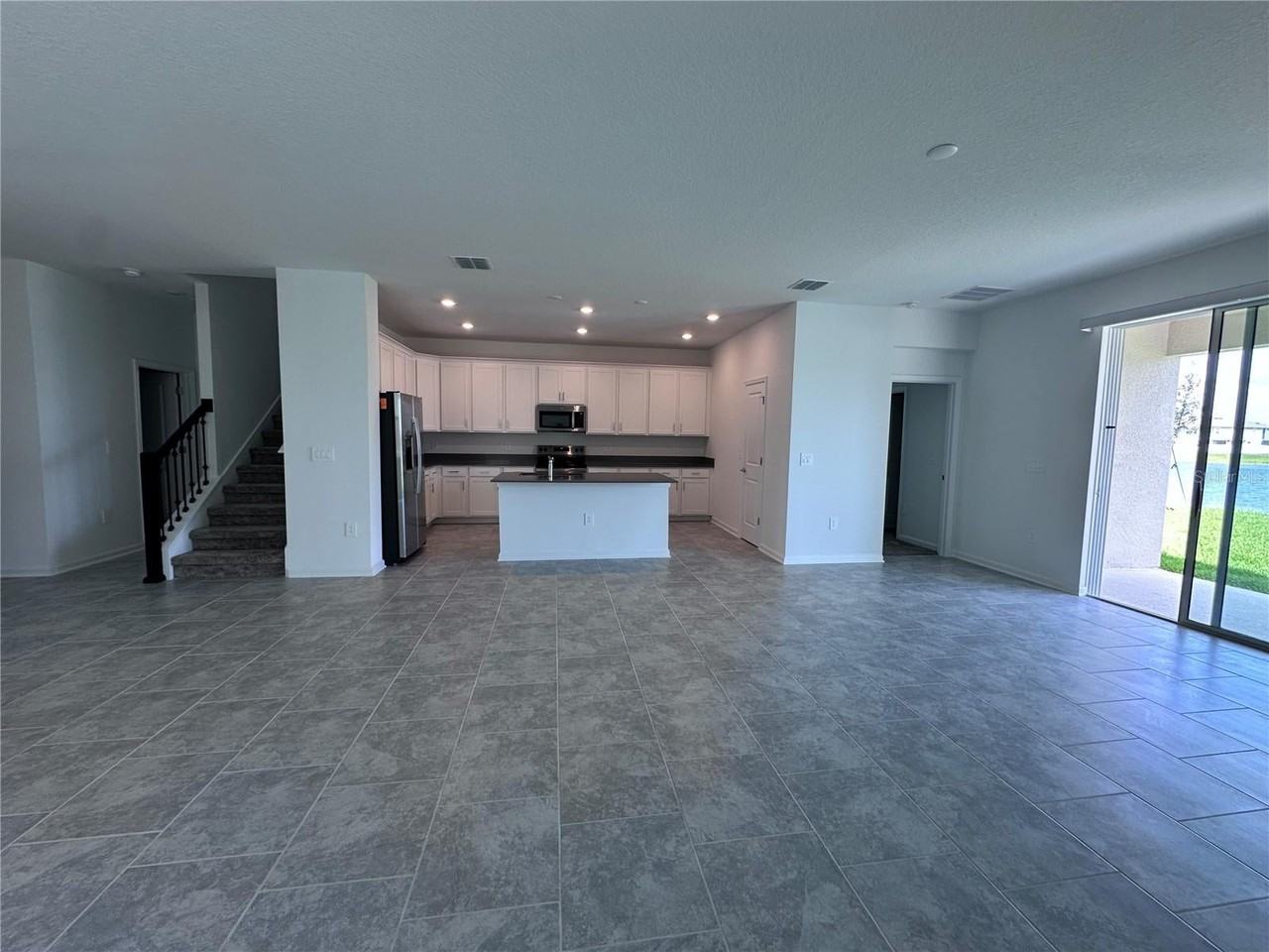 8096 Sayings Drive - Photo 6 of 21