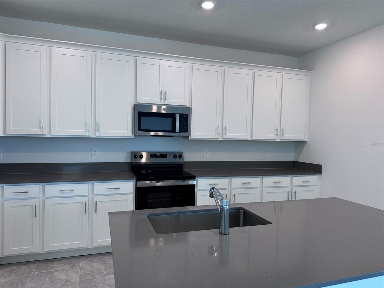 8096 Sayings Drive - Photo 7 of 21