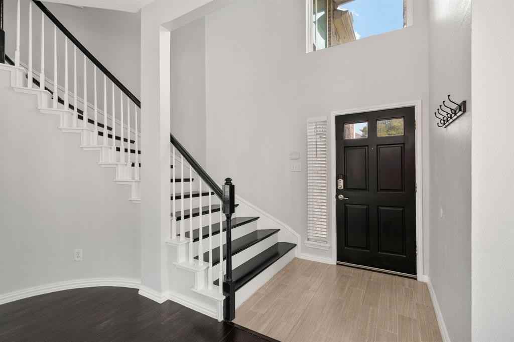 2953 Warm Springs Ln - Photo 2 of 17