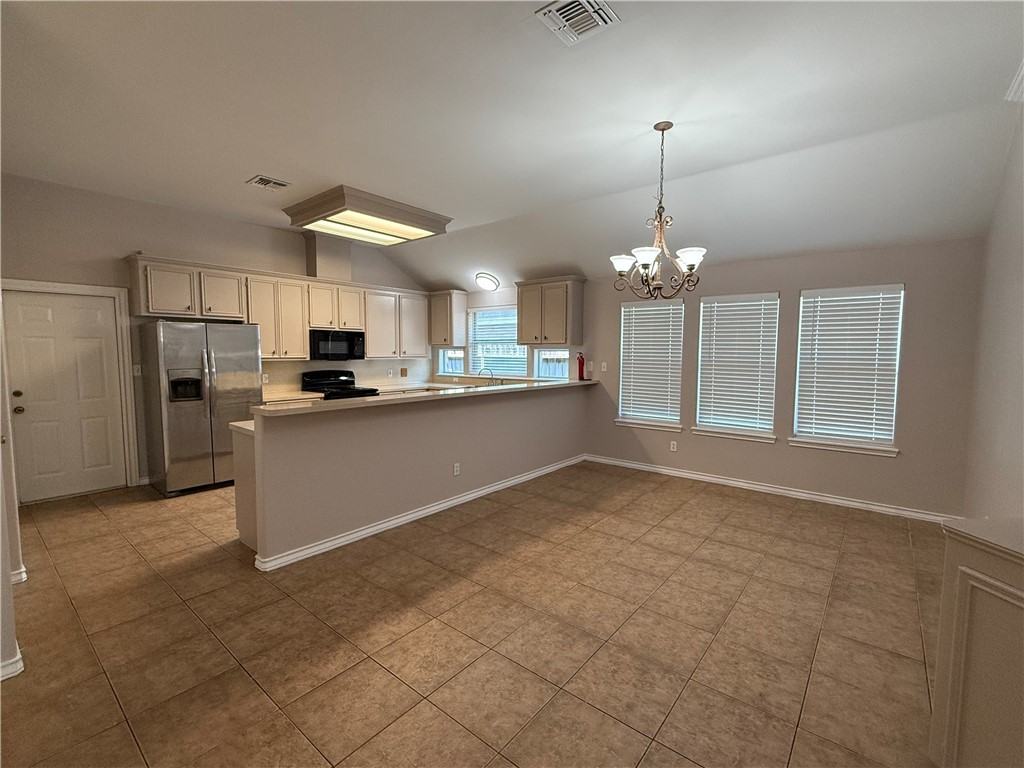 2505 Fleece Dr - Photo 5 of 29