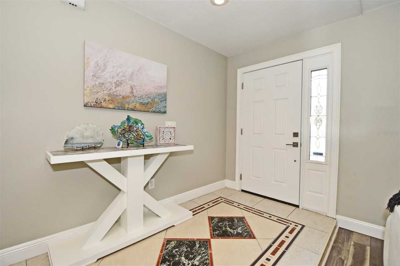 1792 Pam Cir - Photo 3 of 45