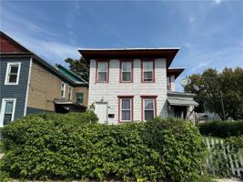 featured image of 800 Park St