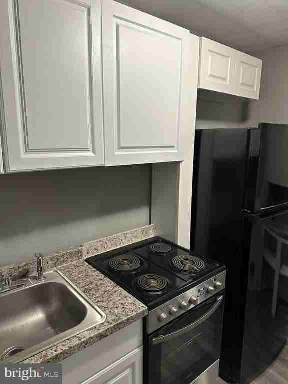 320 New York St - Photo 3 of 8