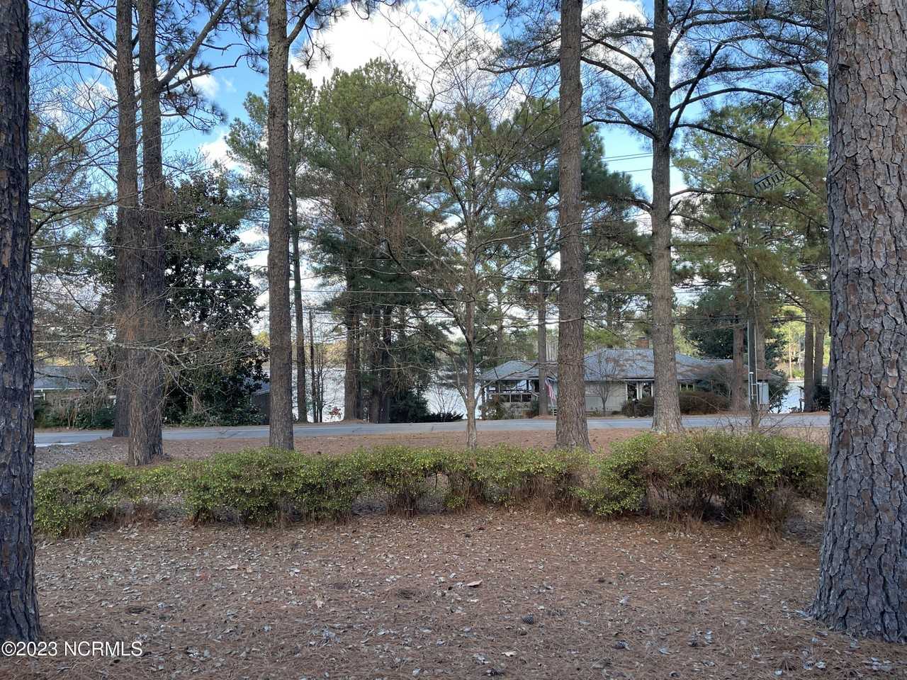 47 Pine Ridge Dr - Photo 2 of 30