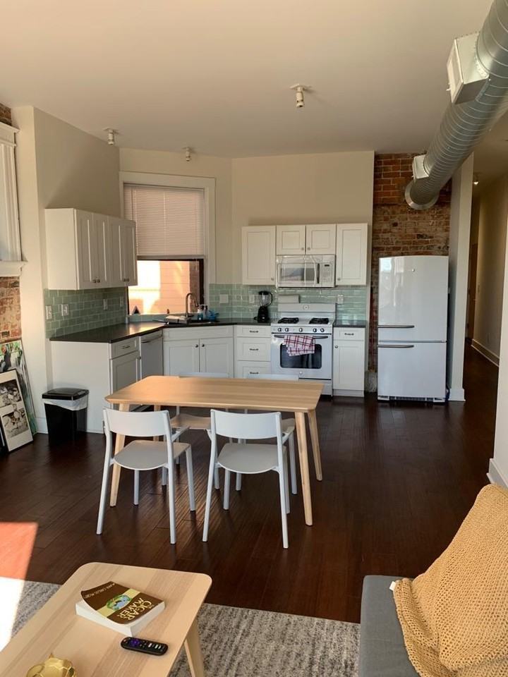 1501 Vine St #403 - Photo 4 of 11