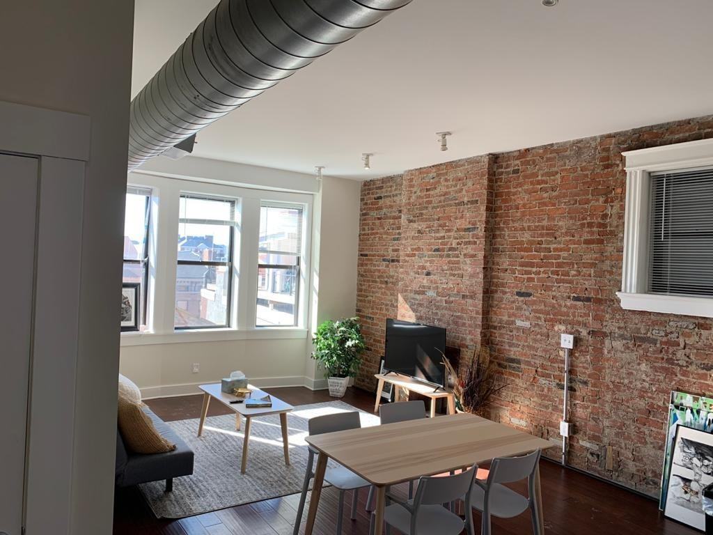 1501 Vine St #403 - Photo 5 of 11
