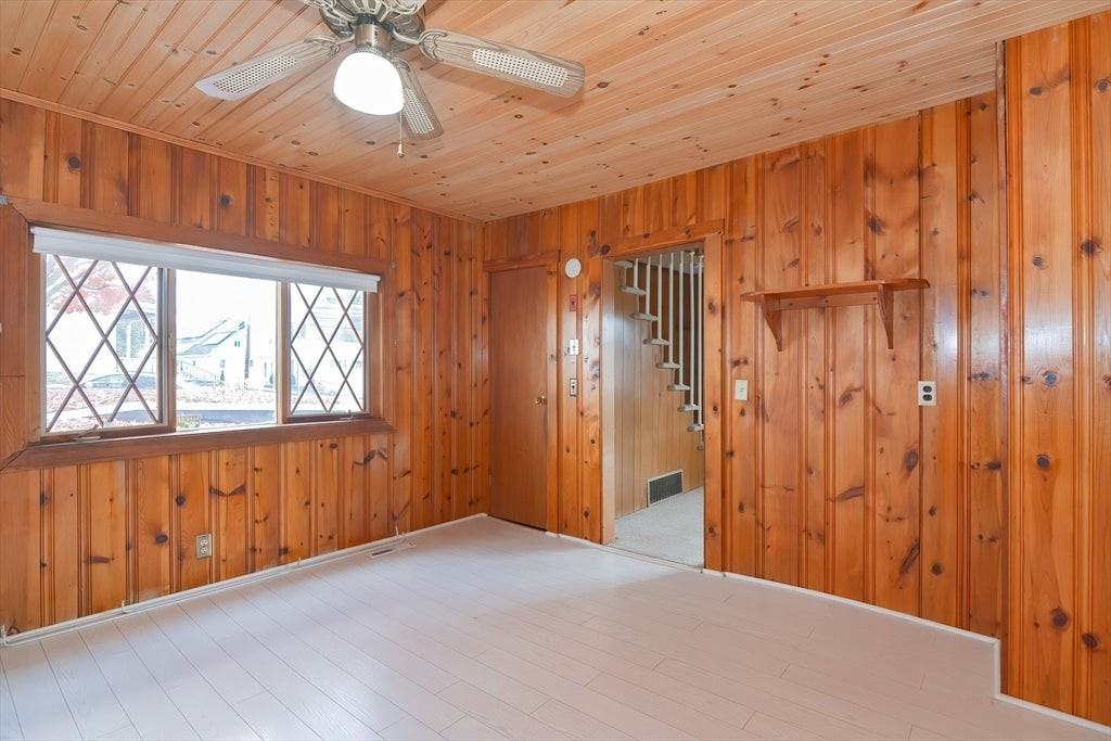 20 Chapin St - Photo 7 of 25