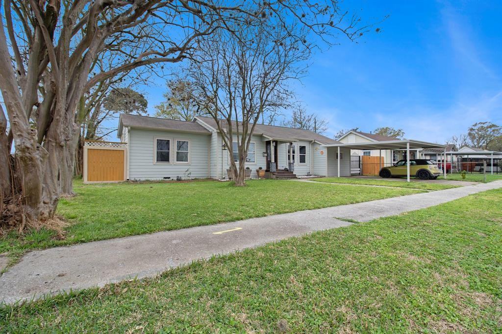 7418 Fir St - Photo 3 of 27