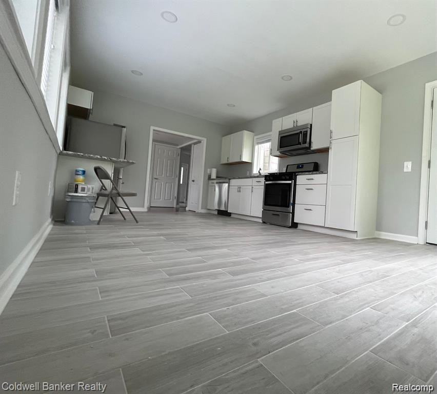 231 Lottie St - Photo 3 of 6