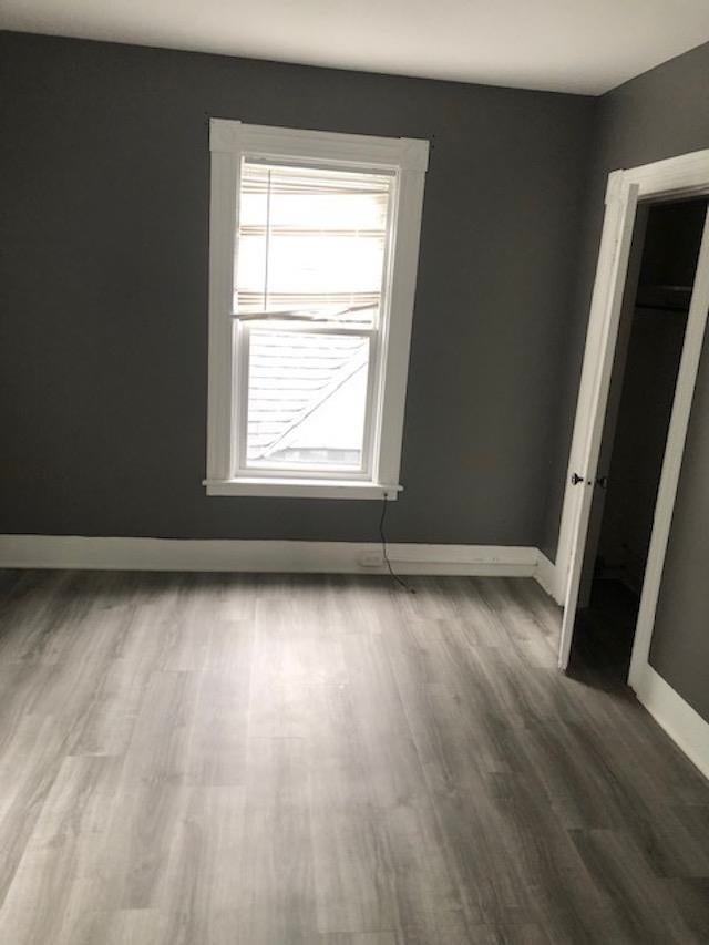 421 Laurel St - Photo 5 of 12