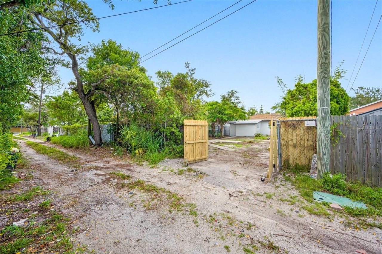 4934 10th Ave S - Photo 7 of 26