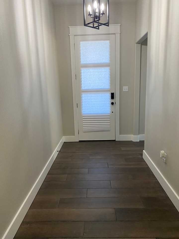 5610 Slayde St - Photo 3 of 20